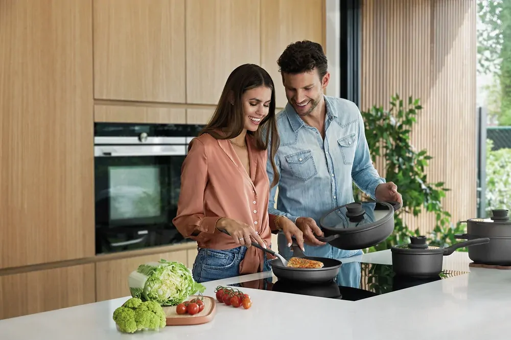 Hrniec Stone PLUS 20 cm s pokrievkou - Leo