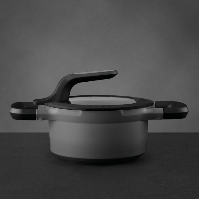 Hrniec Gem GREY s pokrievkou 16 cm