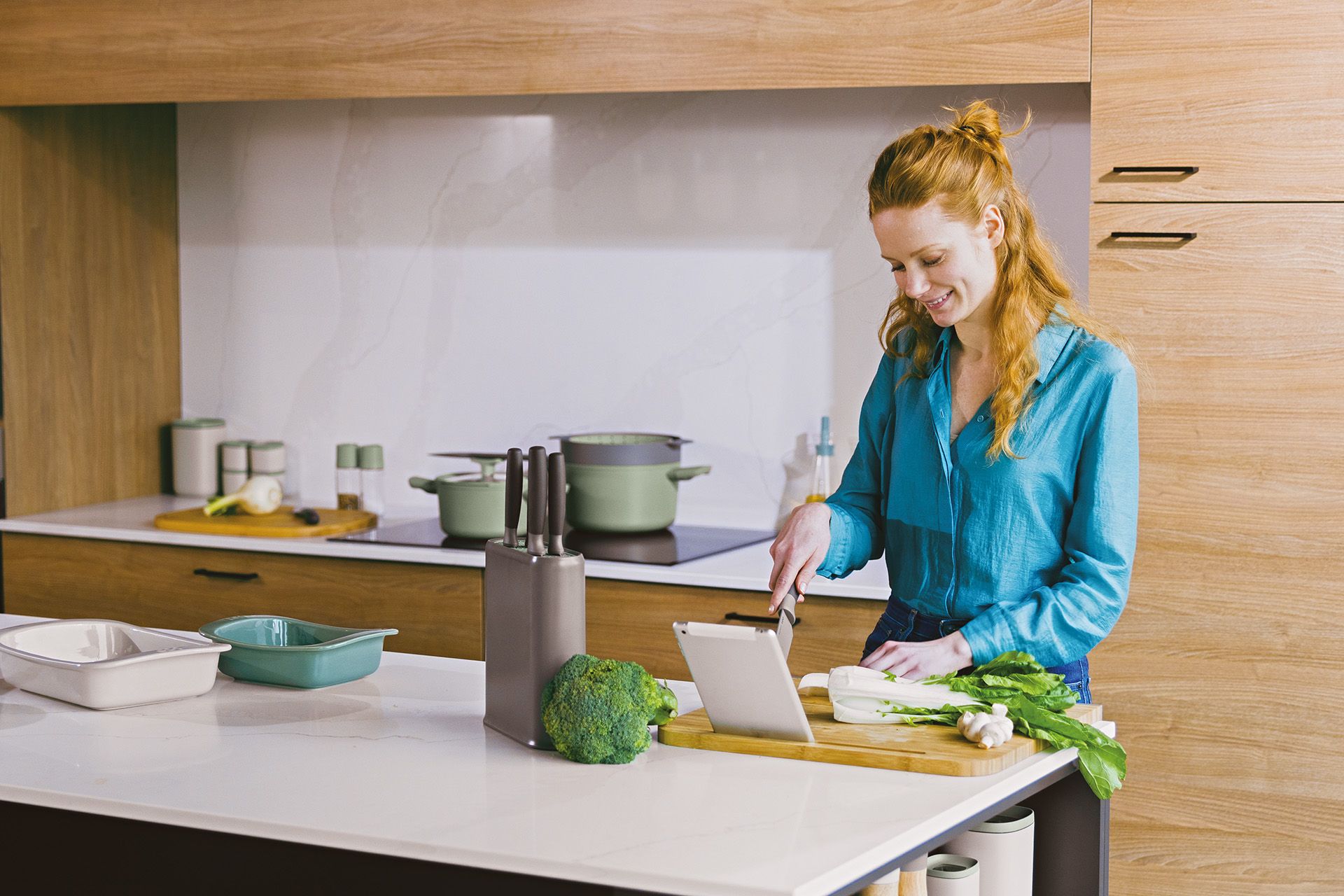 Krájacia doska so stojanom na tablet Balance 45x40cm