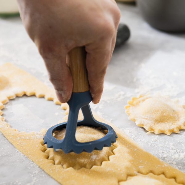 Forma Leo na ravioli (drevo) 13cm