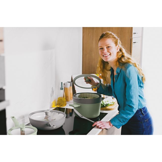 Silikónový parný kôš a sitko 24 cm