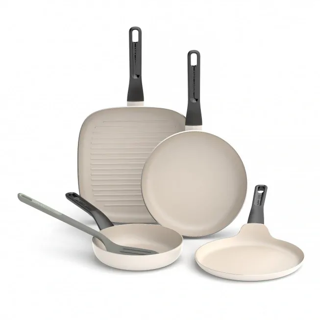 4-dielna sada panvíc na vyprážanie s nepriľnavým povrchom a obrácačkou Glints