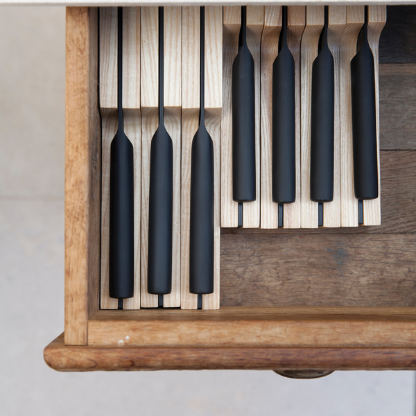 Nôž Ron vykosťovací 15cm (čierny)