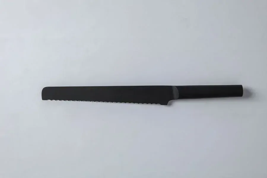 Nôž Kuro na chlieb 23 cm - Essentials