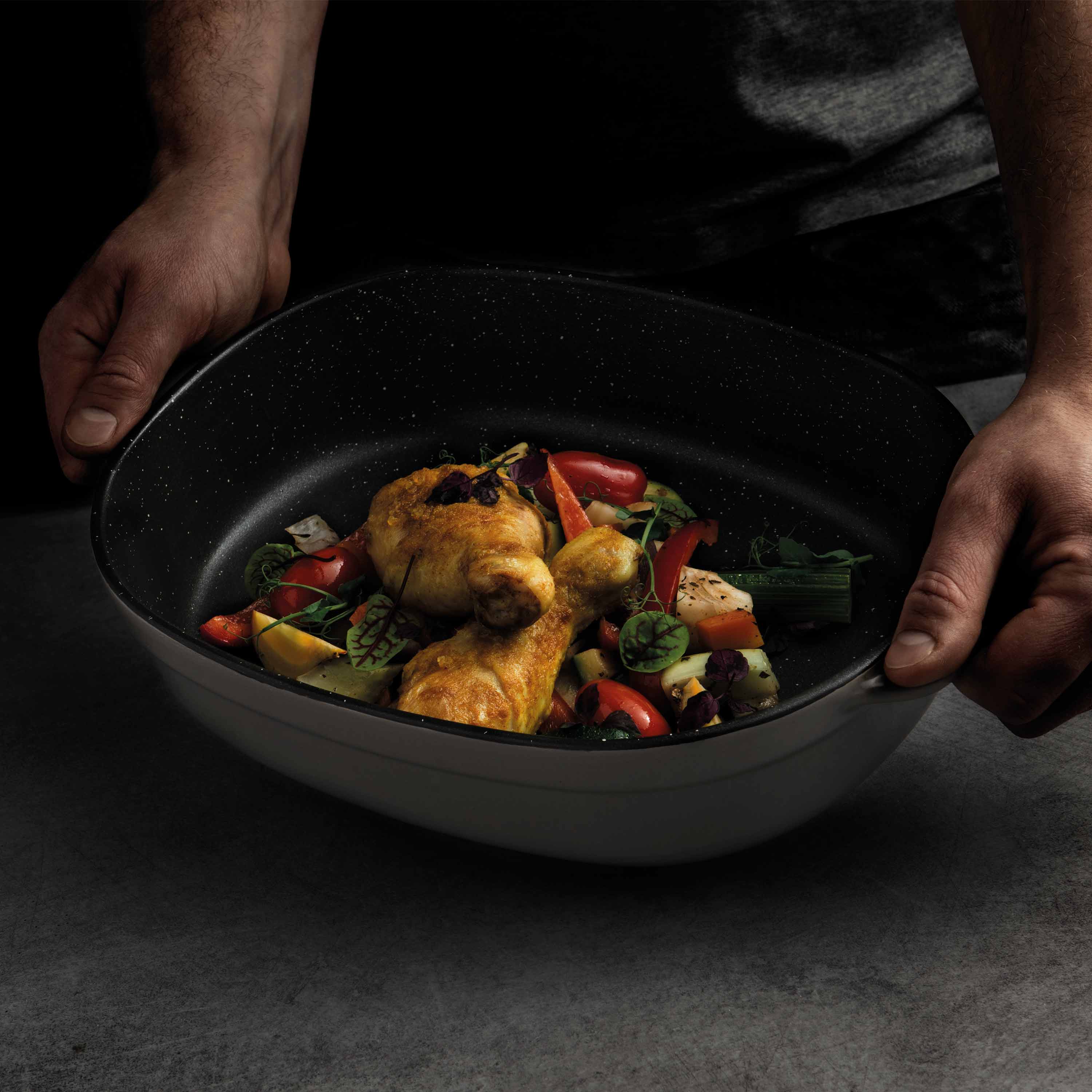 Pekáč oválny S (28 x 22 x 7 cm) - Gem